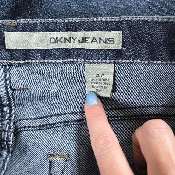 NWT DKNY Curvy Slim Boot Low Rise Dark Blue Jeans Sz 20W - Picture 5 of 8